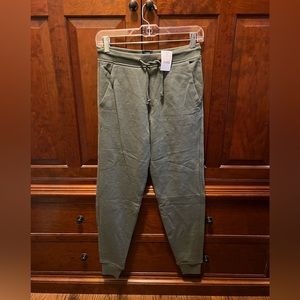 NWT J Crew Authentic Fleece Joggers